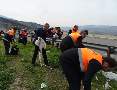 استقبال از بهار طبیعت در شهرستان رودبار با اجرای مراسم پاکسازی عمومی زباله