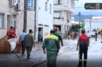 پاکسازی خسارت های ناشی از سیل معابر و خانه های شهروندان آستارا توسط نیروهای امدادی شهرداری رشت