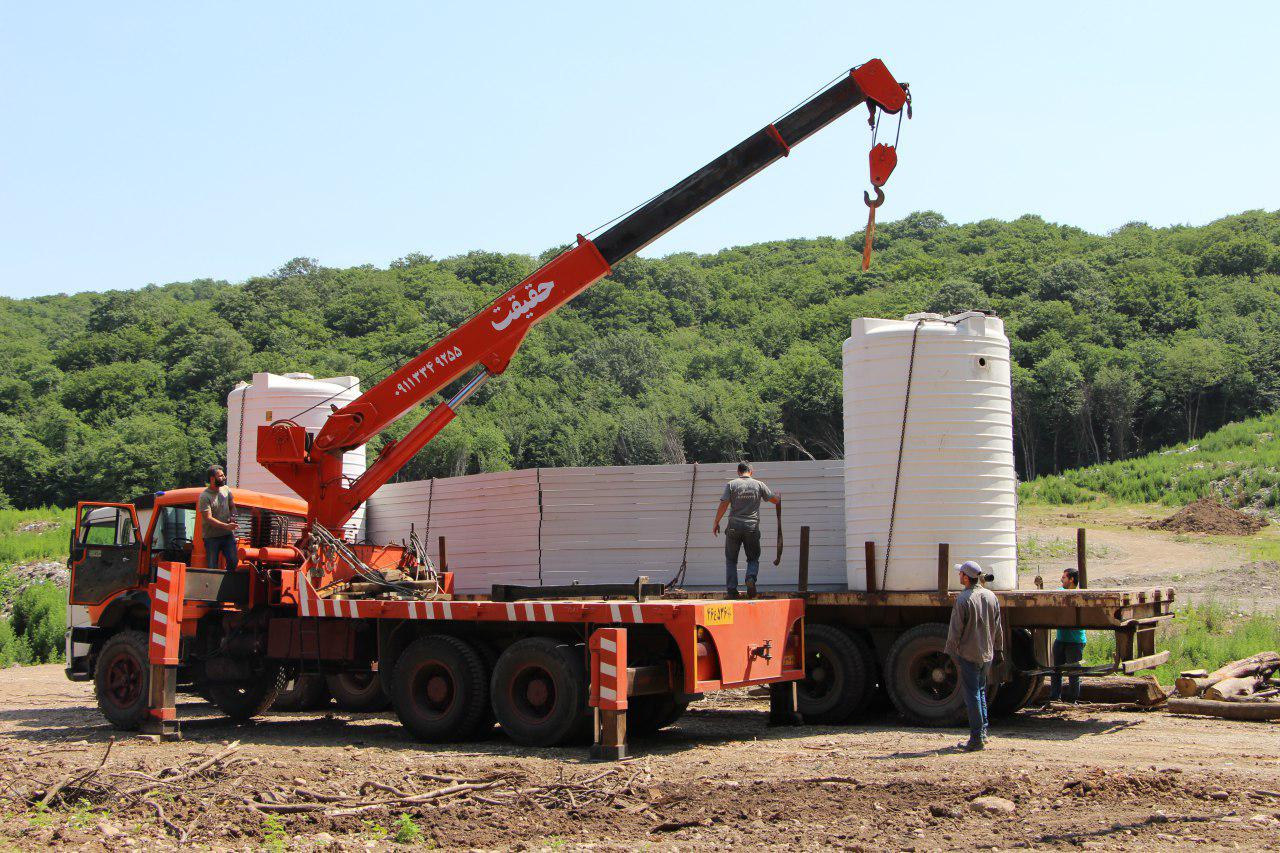 انتقال تجهیزات تصفیه خانه شیرابه به دفنگاه زباله سراوان