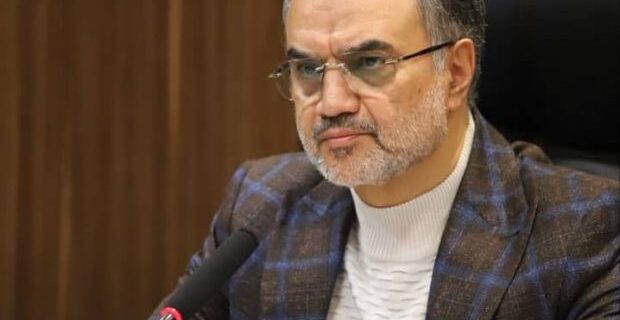 نظارت شهرداری بر عملکرد شرکت های پیمانکاری در راستای واریز به موقع حقوق نیروهای شرکتی /تقدیر از نخبگان و فرهیختگان رشت در هفته رشت